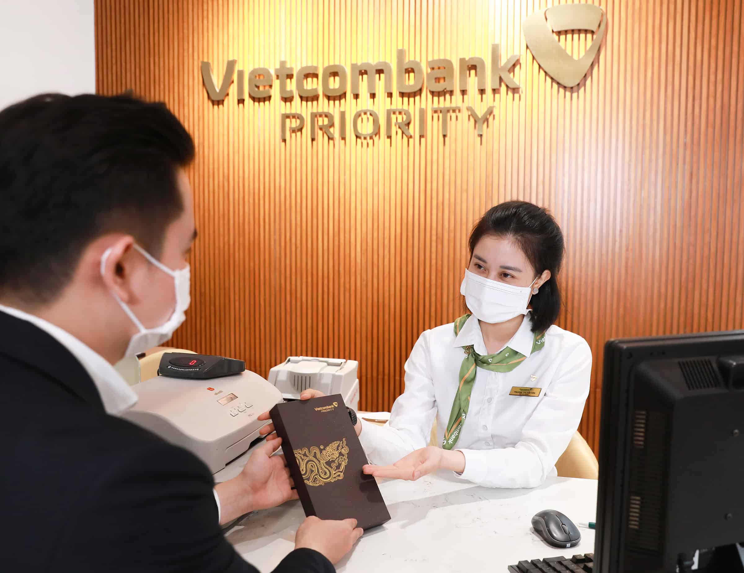 hạn mức chuyển tiền Vietcombank
